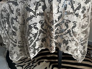 Mantel de encaje artesanal