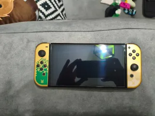 Nintendo Switch OLED Edición Zelda y muchos extras