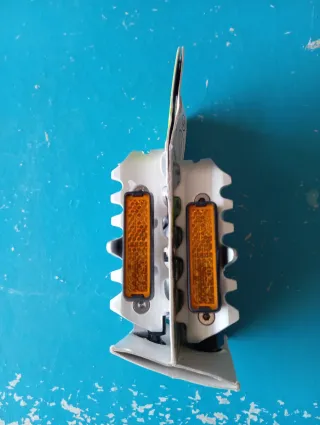 Pedales de bicicleta con reflectantes