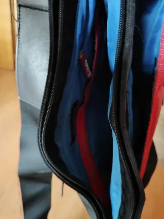 Bolso Calvin Klein Negro y Rojo