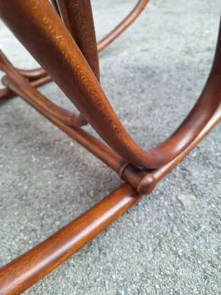 Mecedora antigua Thonet ratán y madera