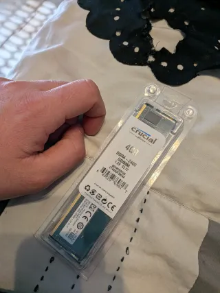 2x RAM DDR4 Crucial 4GB DDR4-2400 UDIMM 1.2V CL17