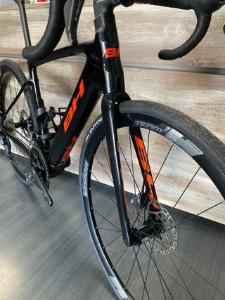 BH Core E-Bike Carretera Negra
