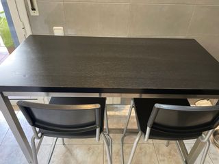 Mesa alta cocina con 2 taburetes