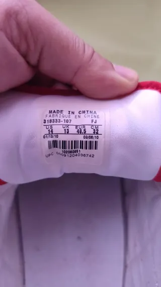 Zapatillas Nike Blancas y Rojas Talla 48'5