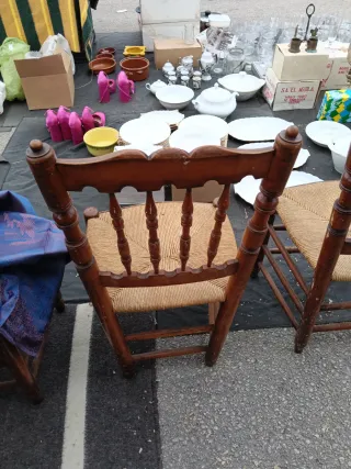 4 Sillas Antiguas de Madera y Esparto