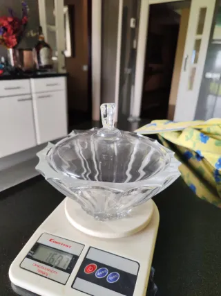 Bombonera de cristal tallado