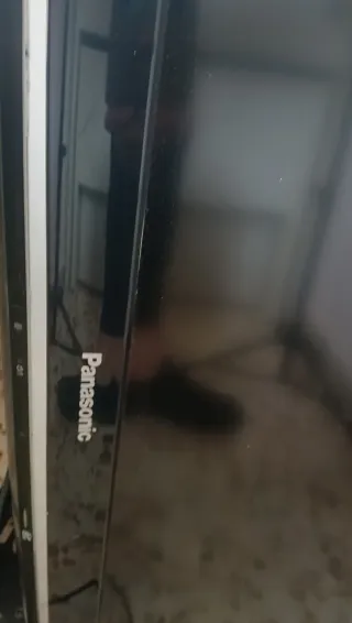 Televisión Panasonic Negra para Colgar