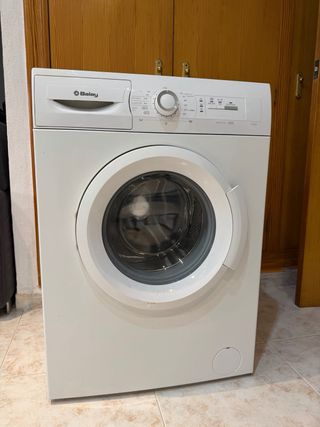 Lavadora Balay 1000 RPM