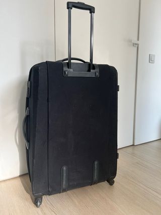 Maleta Sansonite, negra, grande