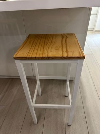 Taburete de bar madera y metal blanco