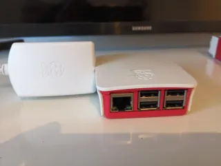 Raspberry Pi 3 Modelo B Blanca