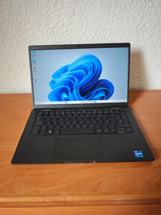 Portátil Dell i7 11Gen 16GB RAM 516GB SSD