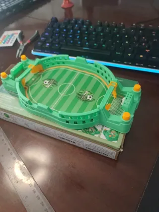 Mini futbolín de mesa para niños