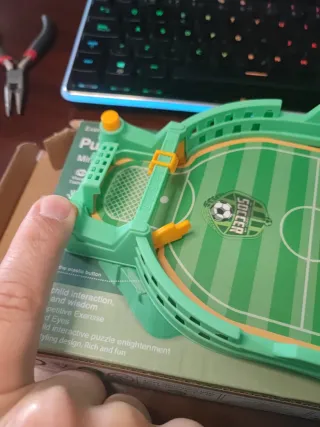 Mini futbolín de mesa para niños