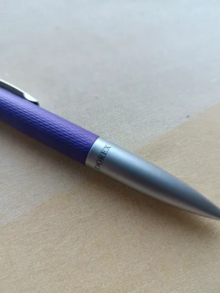 Bolígrafos nuevos a estrenar