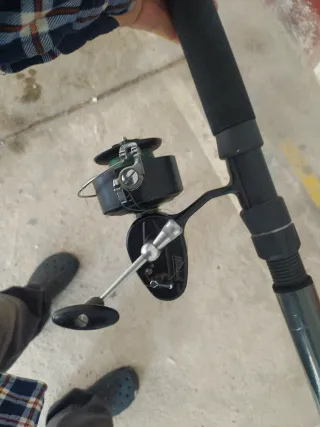 Caña de pescar con carrete 2m