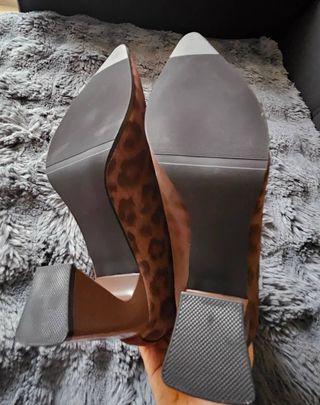 Botines de cuero con pelo de caballo