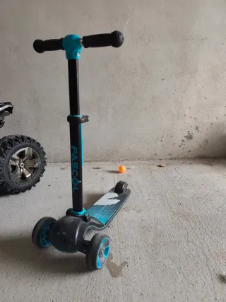 Patín 3 Ruedas Facol Azul