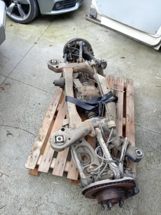 Puente trasero BMW E87 E90 despiece