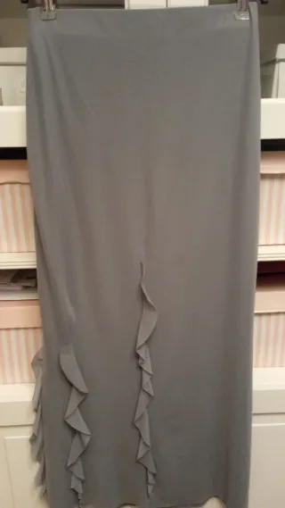 Falda Zara Gris Larga Volantes