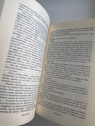 Libro: Las llanuras del tránsito de Jean M. Auel