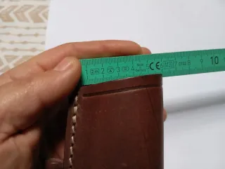 Funda de cuchillo de cuero marrón