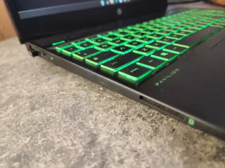 Portátil HP Gamer Verde/Negro