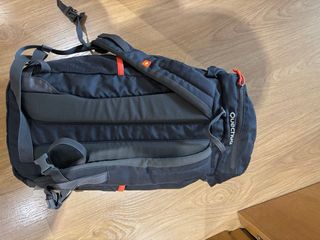 Mochila de montaña Quechua 30L