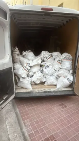 Furgoneta grande con chofer para fines de semana