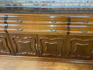 Aparador clásico de madera