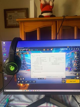 Torre Gaming Lenovo Legion Negra y Roja