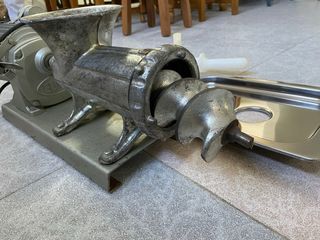 Picadora de carne eléctrica con accesorios