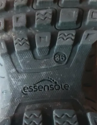 Botas de Nieve y Montaña Essenssole Talla 36