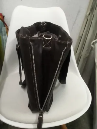 Bolso Grande Kenneth Cole Reaction Marrón