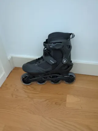 Patines 4 Ruedas + Set de Protecciones Decathlon