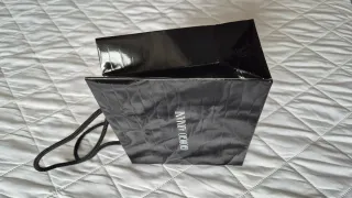 Bolsa de regalo Giorgio Armani negra