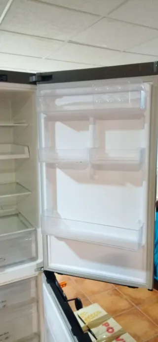 Frigorífico Samsung plateado en Alcalá de Guadaira