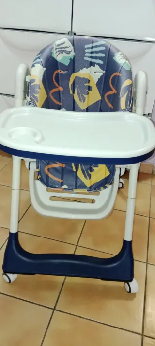 Trona evolutiva plegable SUPERBE BEBE