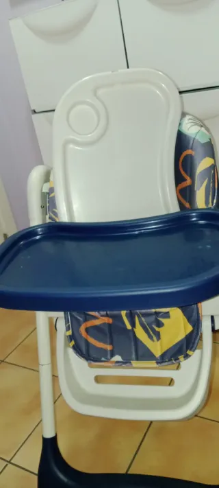 Trona evolutiva plegable SUPERBE BEBE