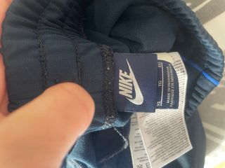 Conjunto deportivo Nike azul y negro Talla XL