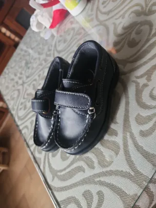 Zapatos bebe niño talla 21 Sin estrenar.
