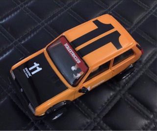 Scalextric  Renault 5 Club Edition