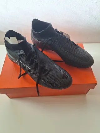 Botas Fútbol Nike Phantom GT2 academy DF FG/MG T42
