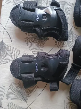 Set 3 Protectores Oxelo Muñeca y Codo