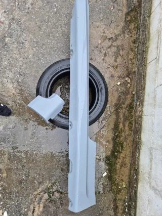 Faldón Lateral Ford Focus st año 2007