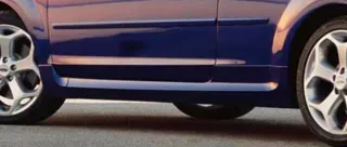 Faldón Lateral Ford Focus st año 2007