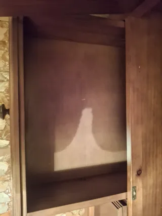 Armario de madera dos puertas