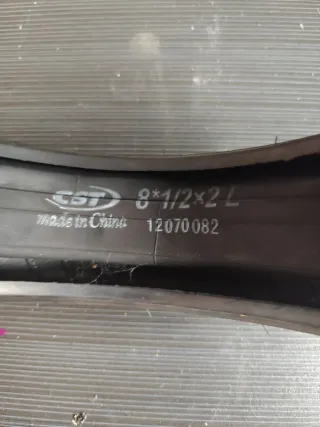 Cámara CST 8 1/2x2 L para patinete