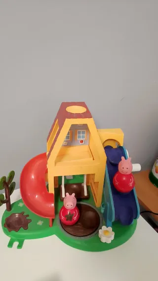 Tren y casa de Peppa Pig weebles